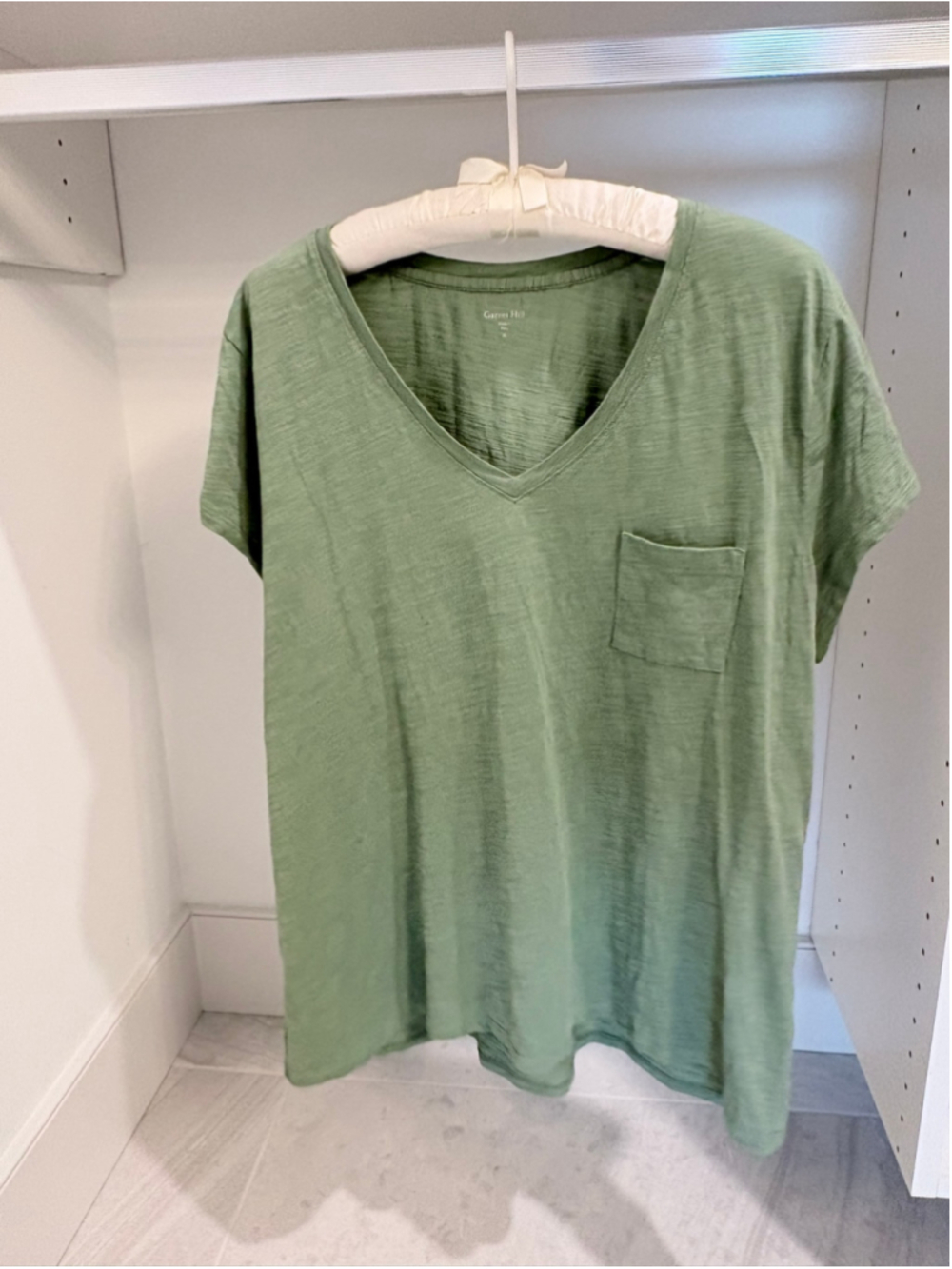 Garnet Hill Organic Pima Cotton XL Tee Shirt Bundle — 4 Tops, One New With Tags - Picture 4 of 4